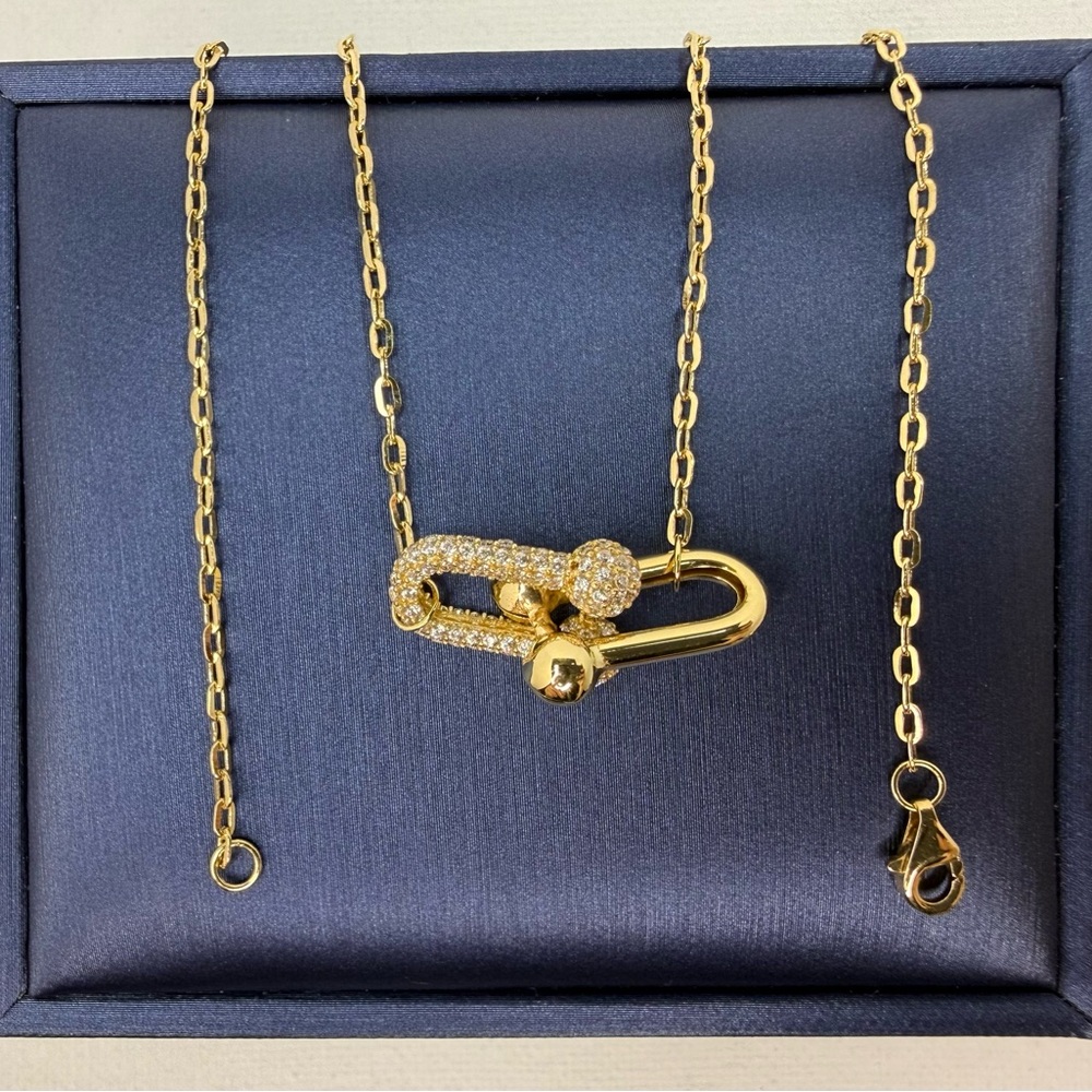 ❌SOLD❌18K Genuine Gold Interlinked Pendant Necklace (Preowned)